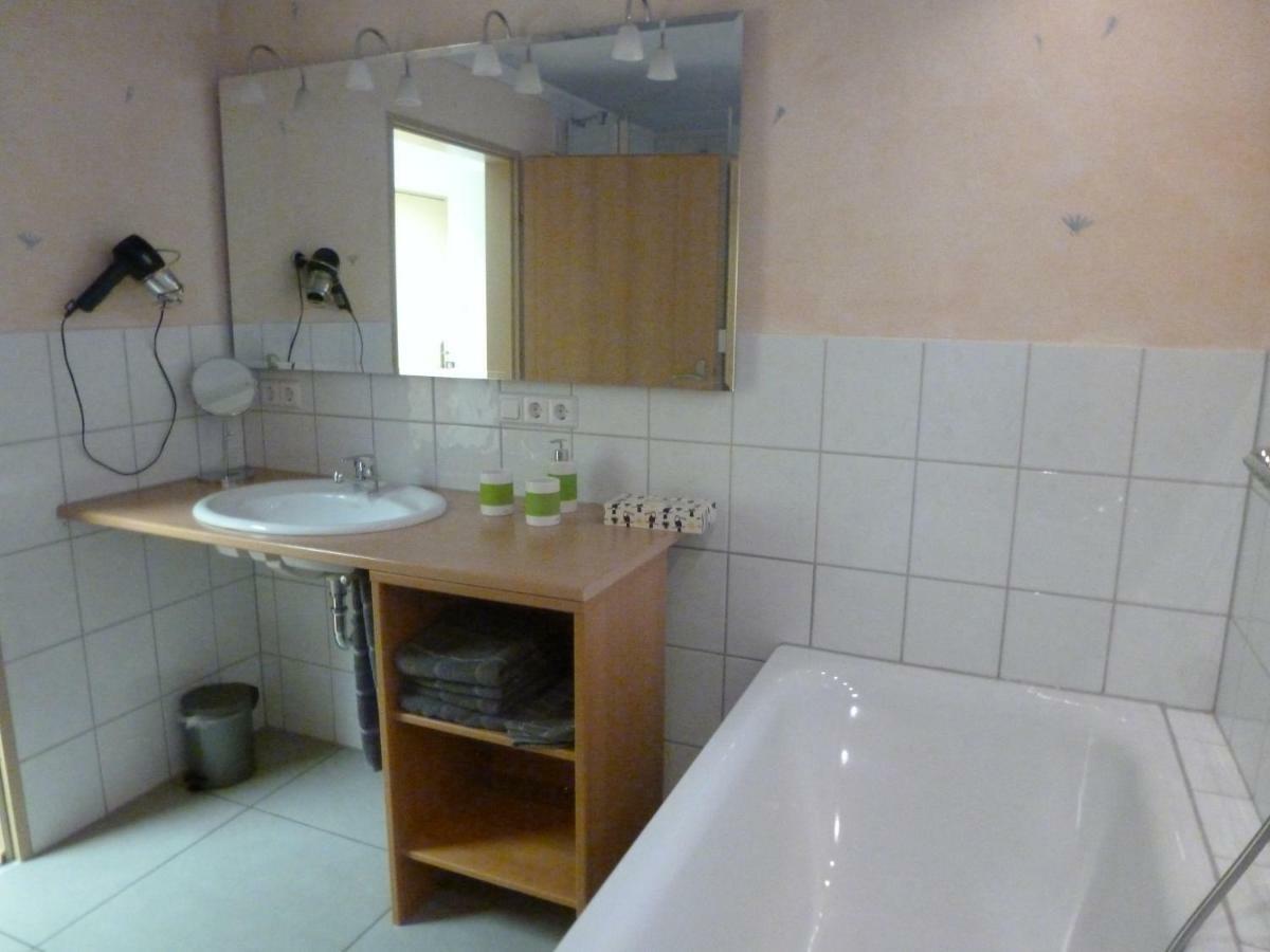 Ferienwohnung Eisele Heike Гюнцбург Экстерьер фото