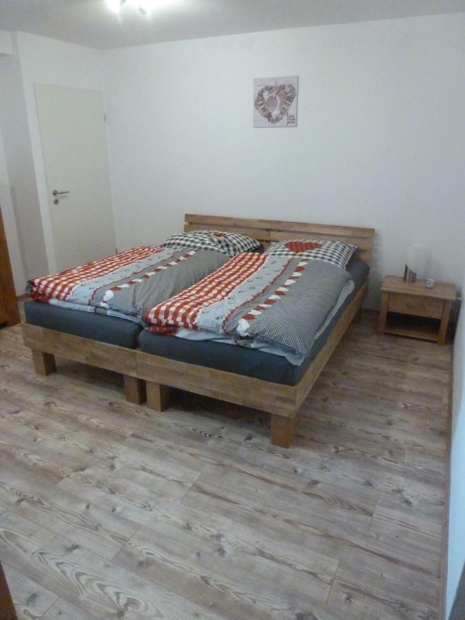 Ferienwohnung Eisele Heike Гюнцбург Экстерьер фото